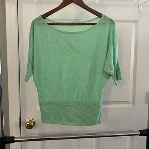 Green 3/4 sleeve shirt